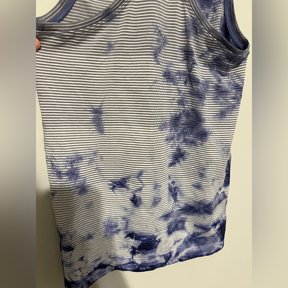 Lululemon Swiftly Tech Tank - Picture 9 of 9